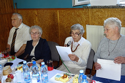 Dzień Matki w Klubie Seniora -Zawsze Młodzi