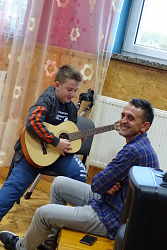 Pierwsze spotkania z gitarą