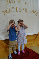 MODNY PRZEDSZKOLAK - uczestnicy konkursu ze Społecznej Szkoły w Przybysławicach