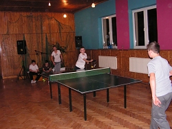 Nauka gry w tenisa stołowego